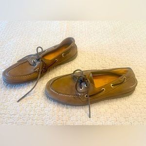 SPERRY TOP-SIDER Size 8 Good Condition